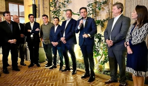 Hugo Motta une Tarcísio e ministros de Lula em jantar em São Paulo