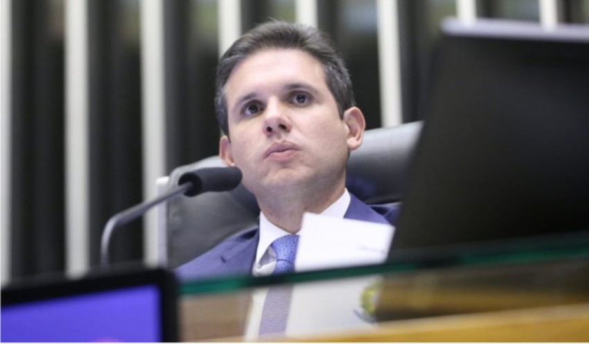 Hugo Motta defende universalização do acesso à energia elétrica