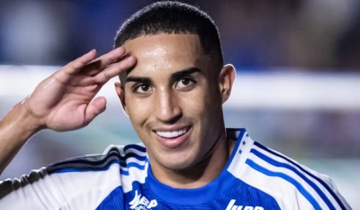 Cruzeiro vence Vasco no Parque do Sabiá e entra no G-4