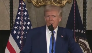 Senado dos Estados Unidos aprova projeto de lei orçamentária sem apoio de Trump