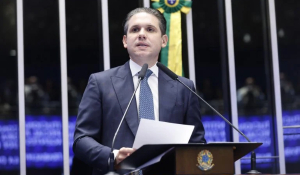 Hugo Motta defende diálogo e respeito entre os Poderes para fortalecer instituições