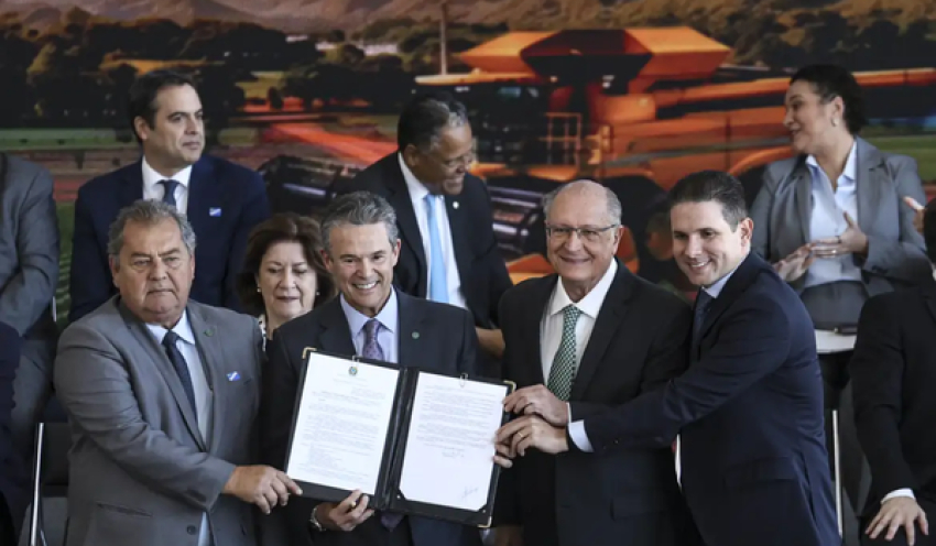 Governo federal lança Plano Safra 2026/2027 de R$ 525,1 bilhões