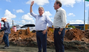 João Azevêdo inspeciona obras de mobilidade urbana em João Pessoa que somam investimentos de R$ 95 milhões