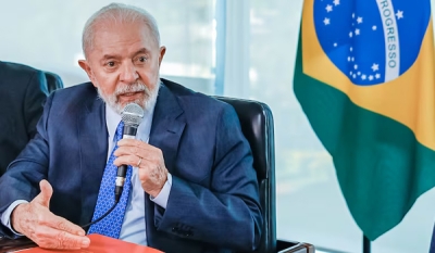 Lula diz que economia vai crescer este ano e que não há ‘número negativo’ desde que assumiu