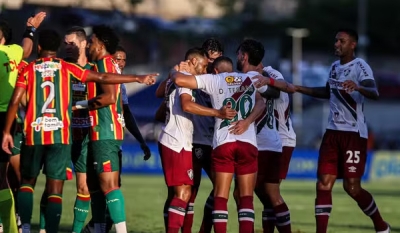 Fluminense supera o Sampaio Corrêa e sai na frente na 3ª fase da Copa do Brasil