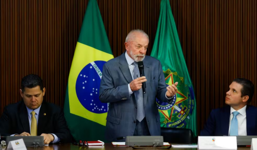 Sucessão do Congresso e disputa eleitoral deixam Motta e Alcolumbre em lados opostos em votações