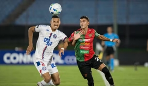 Bahia domina, mas faz jogo de poucas chances e empata com o Boston River