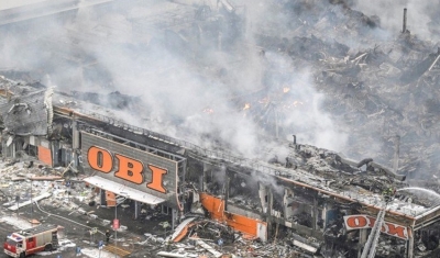 Grande incêndio em shopping perto de Moscou deixa um morto