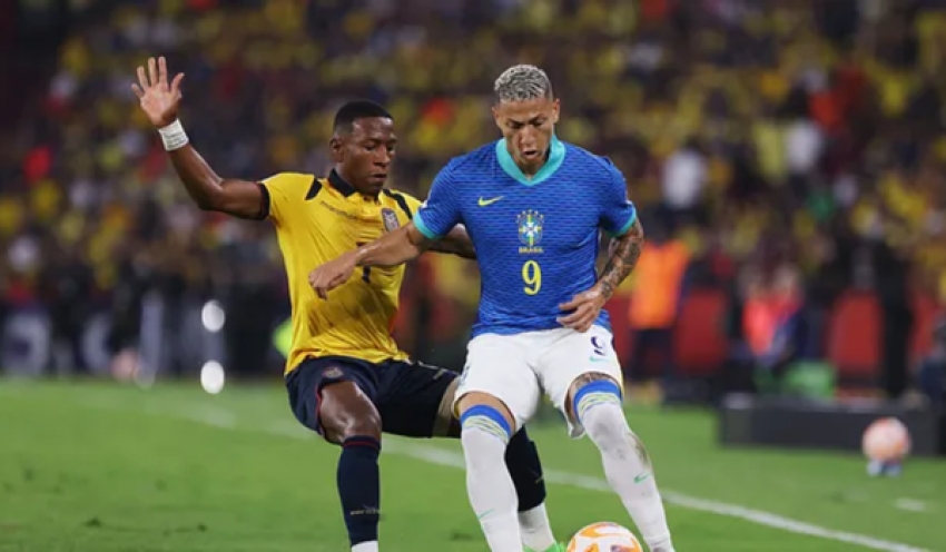 Brasil tem atuação tímida e fica no empate sem gols com o Equador na estreia de Ancelotti
