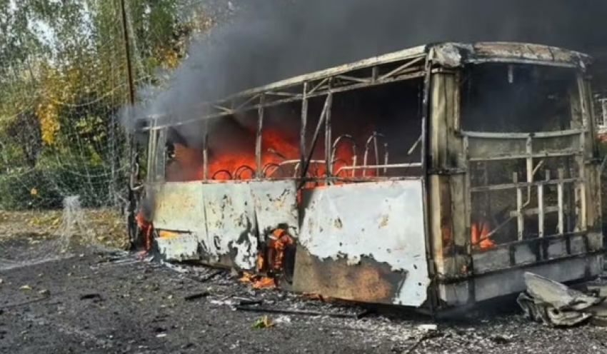 Ataque russo contra ônibus com civis na Ucrânia deixa 33 mortos