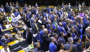 Câmara: tumulto leva deputados a discutir &#039;regras de boa convivência&#039; para plenário