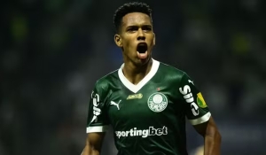 Palmeiras desencanta no fim, vence o Botafogo-SP e se mantém vivo no Paulistão