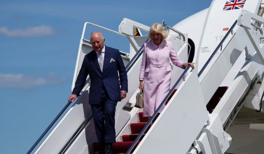 Rei Charles III chega aos EUA em meio a crise diplomática e tensão após tiroteio em jantar com Trump