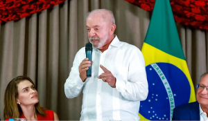 Lula envia carta a evangélicos e diz ter ‘compromisso de cuidar das famílias brasileiras’