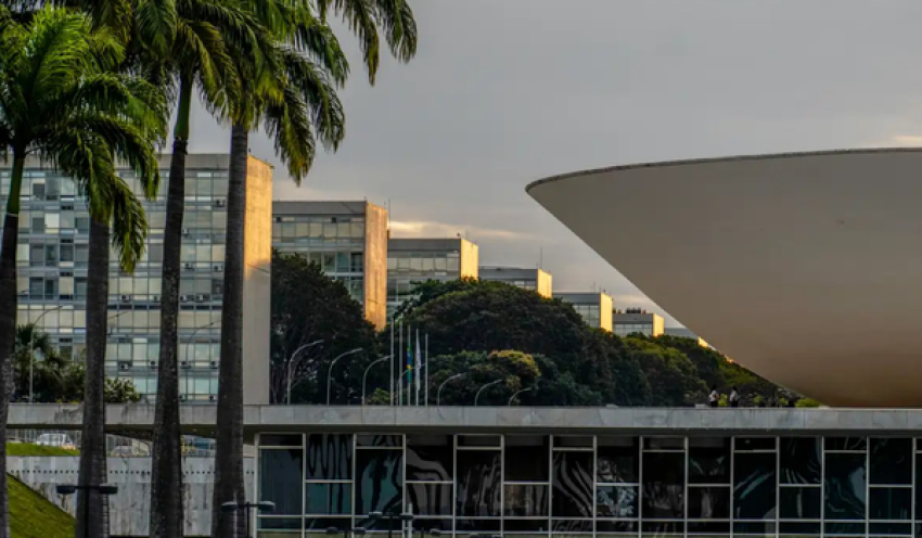 Congresso se aproxima do recesso sem votar PEC 6x1 e PL da Misoginia