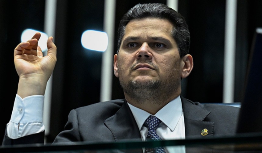 Davi critica governo Lula por aumentar impostos sem falar com o Congresso