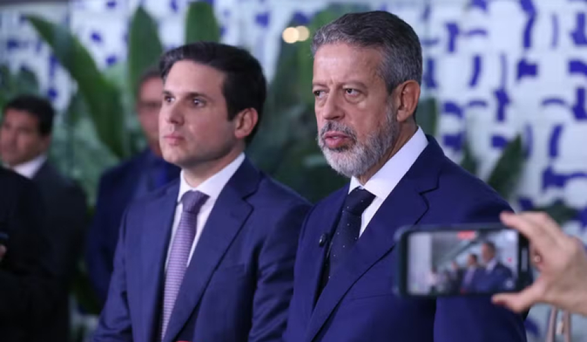 Herança da pandemia, voto virtual na Câmara permite que Motta vote temas sensíveis com plenário esvaziado