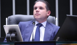 Hugo Motta destaca aprovação quase unânime de novo limite para enquadramento de MEI