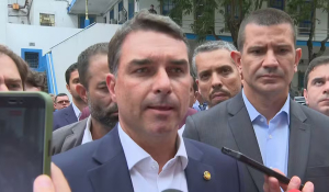 Fl&aacute;vio Bolsonaro diz que Zema 'se precipitou' ao critic&aacute;-lo por &aacute;udio a Vorcaro
