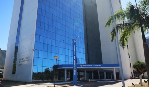 INSS antecipa benefícios de cartões de final 5 e 0 nesta sexta