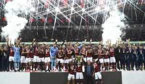 Flamengo empata com o Fluminense e é campeão carioca