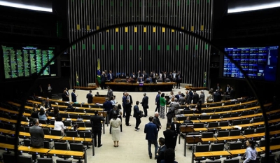 Congresso pode se reunir na terça para analisar vetos presidenciais