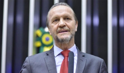 Câmara aprova direcionamento de recursos para pagar incentivo a estudantes do ensino médio