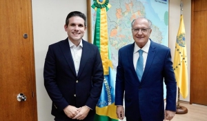 Hugo Motta vai levar aos líderes demanda do governo para votar projetos sobre exportação