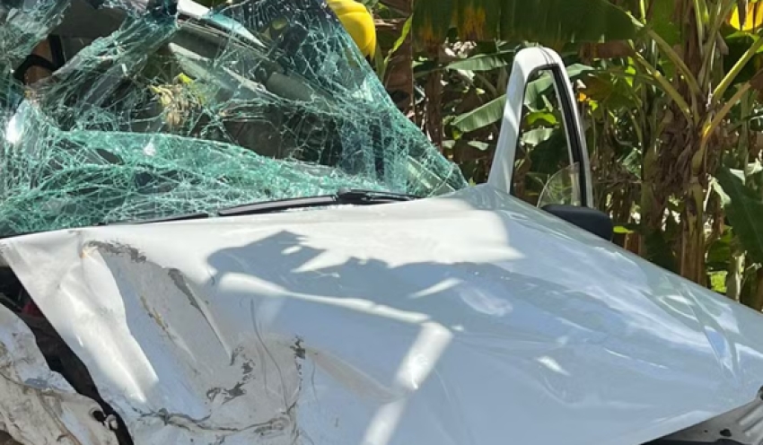 Acidente de trânsito com carro do governo da Paraíba deixa um morto e três feridos, em Bananeiras