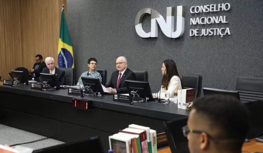 Fachin diz que grupo para revisar penduricalhos deve propor modelo para remuneração da magistratura