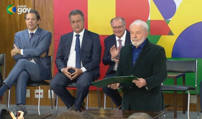 Lula decide dar Esporte para o PP e Portos e Aeroportos para o Republicanos; presidente vai conversar com Ana Moser e Alckmin