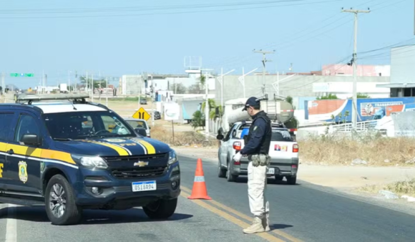 Duas pessoas ficam feridas e uma morre em acidente na BR-361, no Sertão da Paraíba